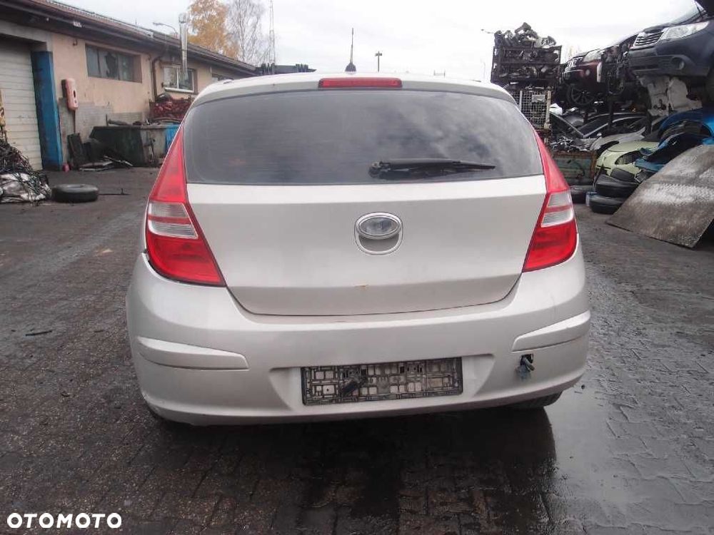 Hyundai I30 / 1.4 benzyna / 2007r. / na części