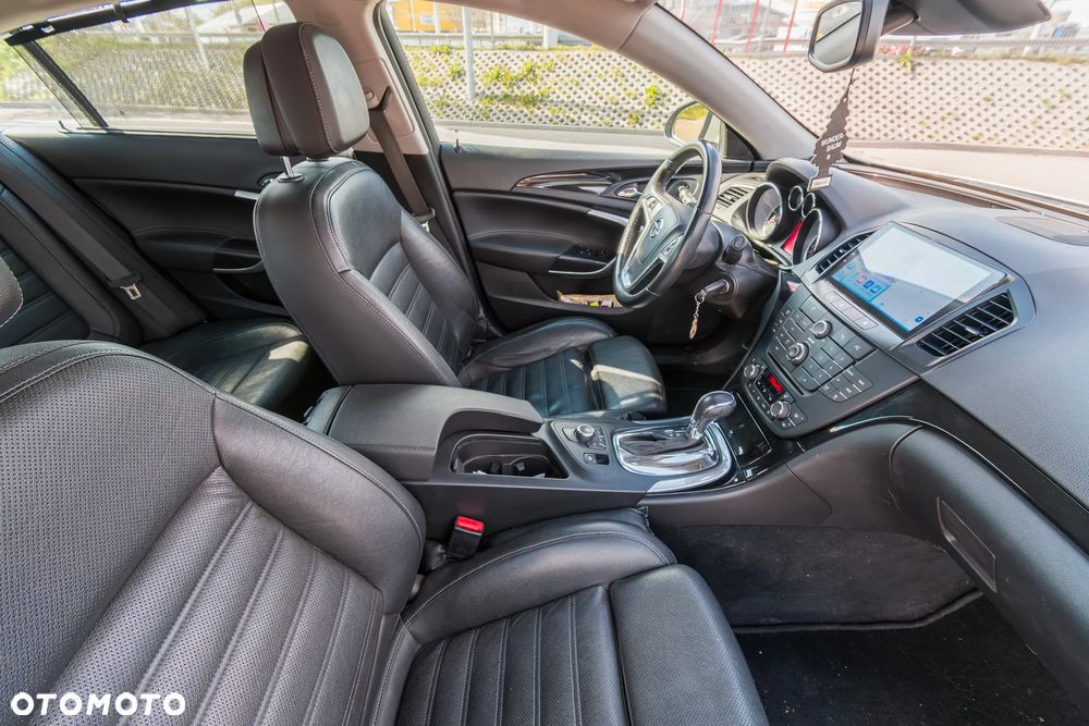 Opel Insignia 2.0 CDTI - 10