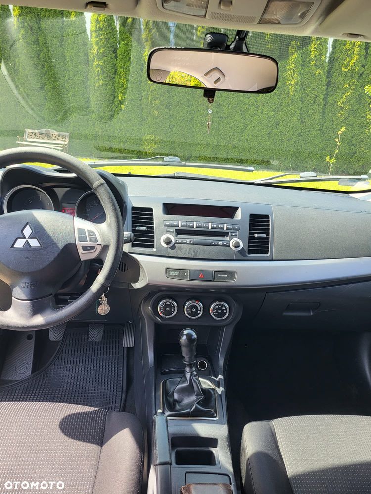 Mitsubishi Lancer 2.0 DI-D Invite - 4