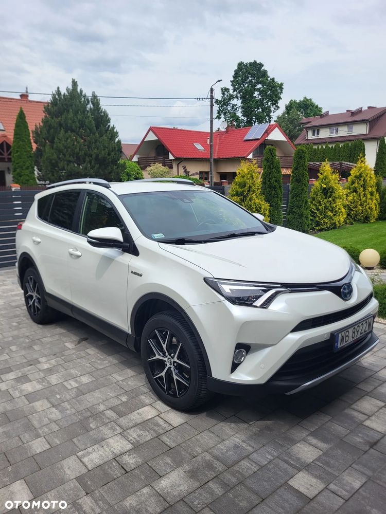 Toyota RAV4 Hybrid Premium 4x2 - 10