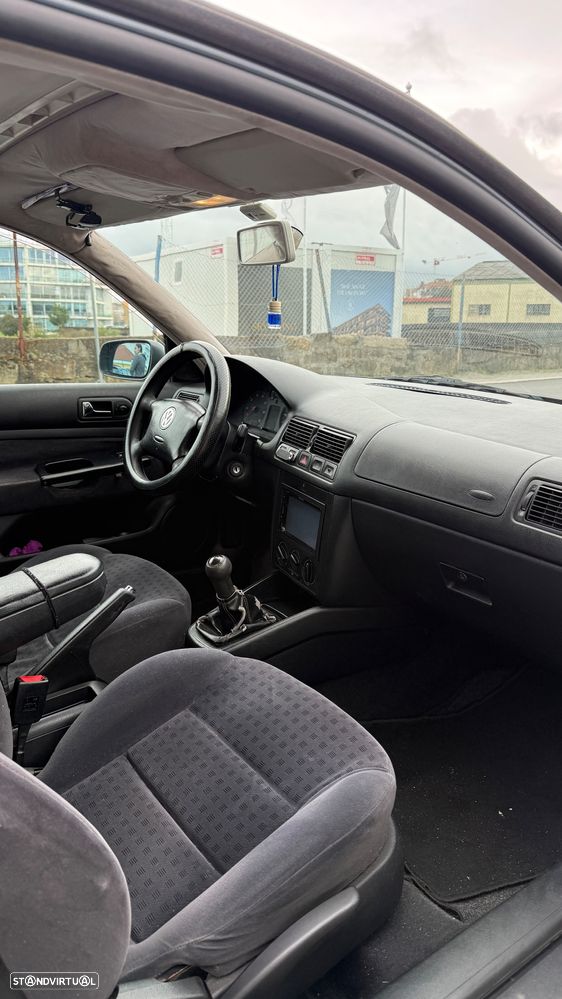 VW Golf 1.4i Confort - 5