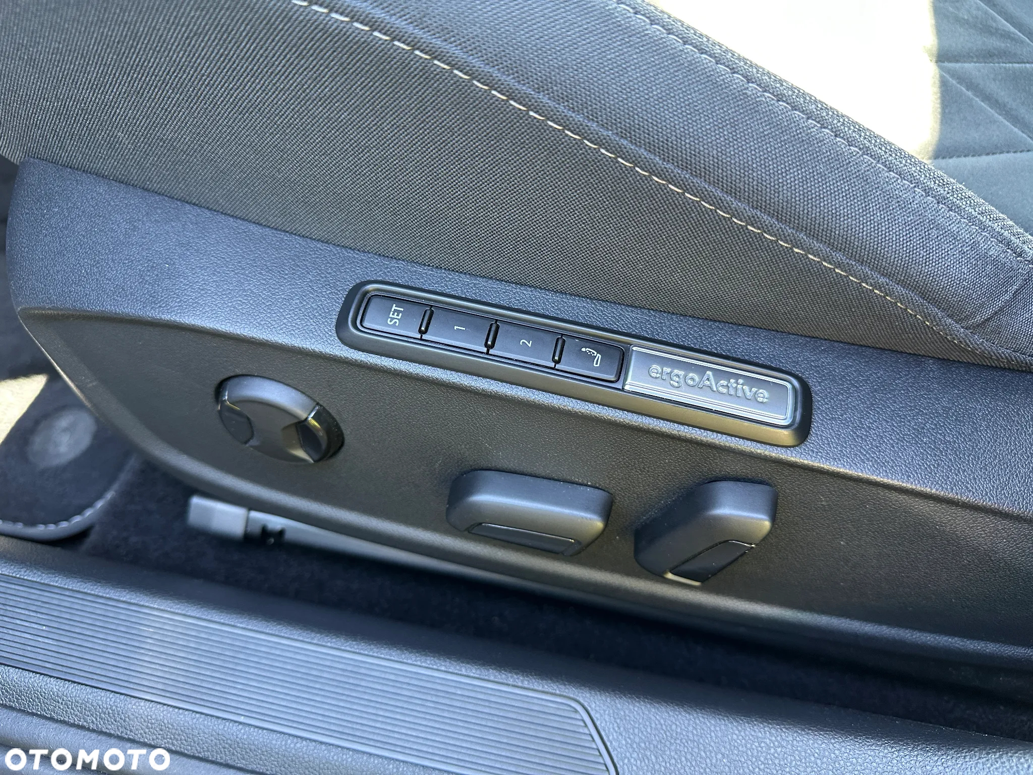 Volkswagen Golf - 15