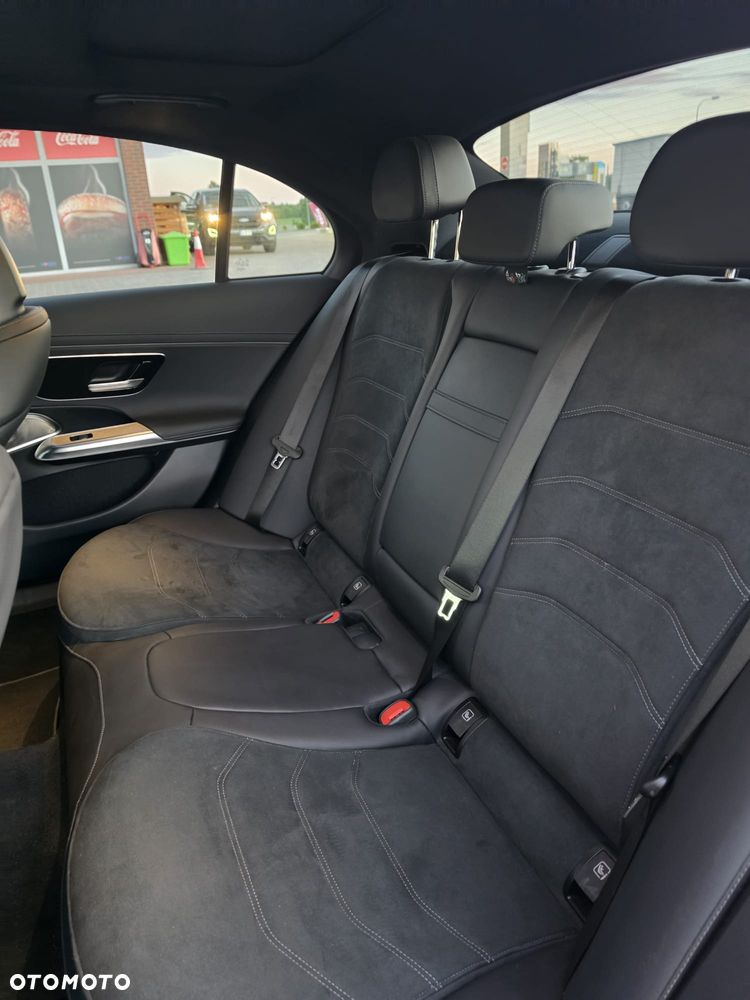 Mercedes-Benz Klasa E 220 d mHEV 4-Matic AMG 9G-Tronic - 18