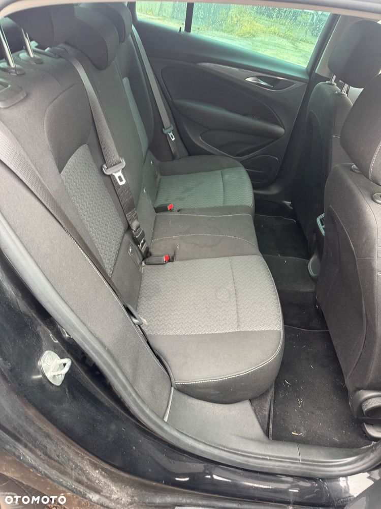 Opel Insignia - 22