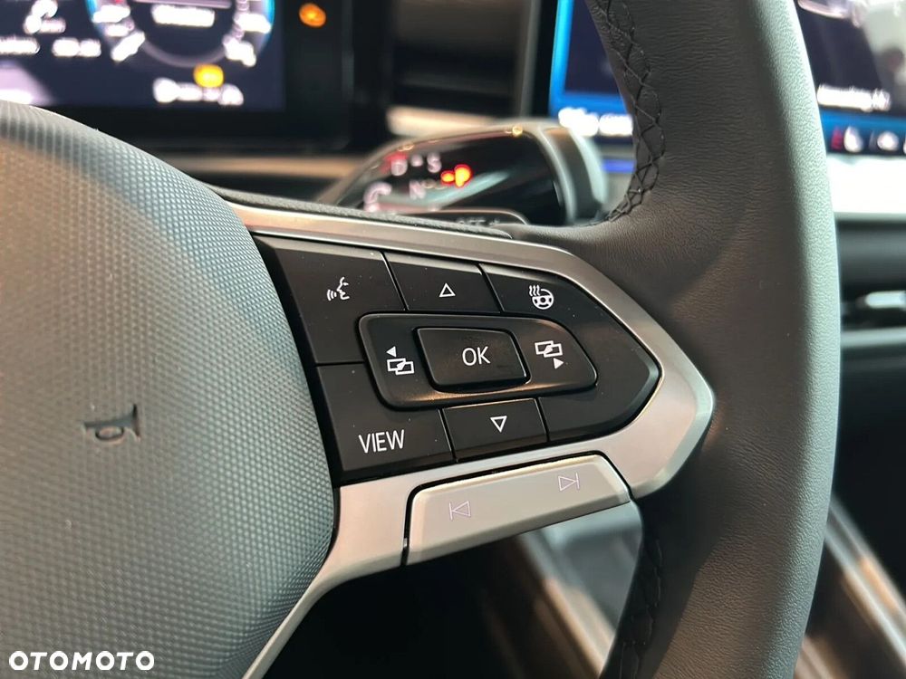 Volkswagen T-Roc - 13