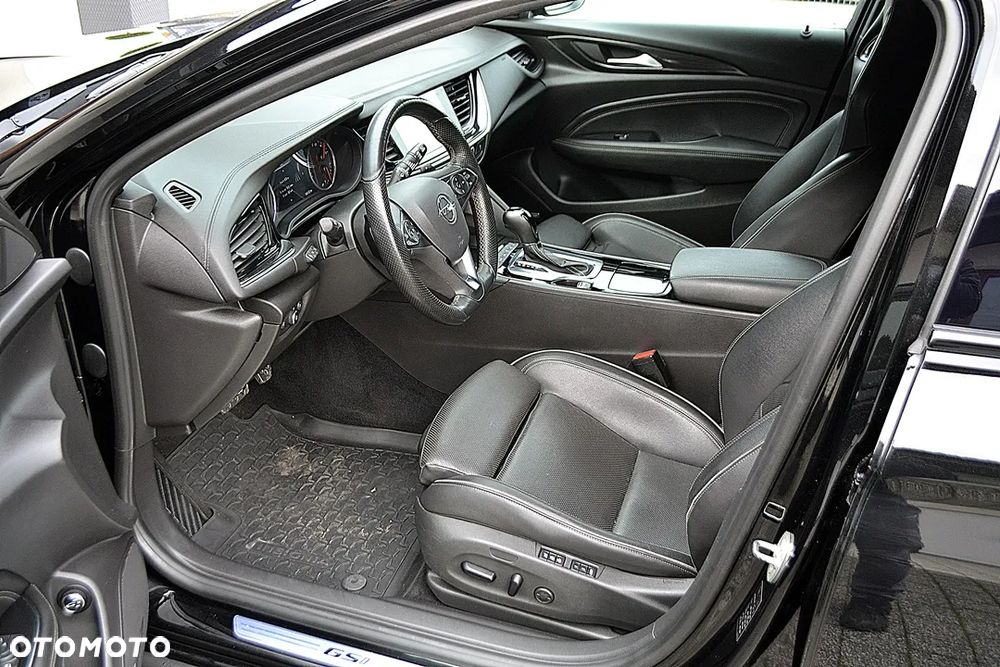 Opel Insignia 2.0 BiTurbo 4x4 GSI - 15