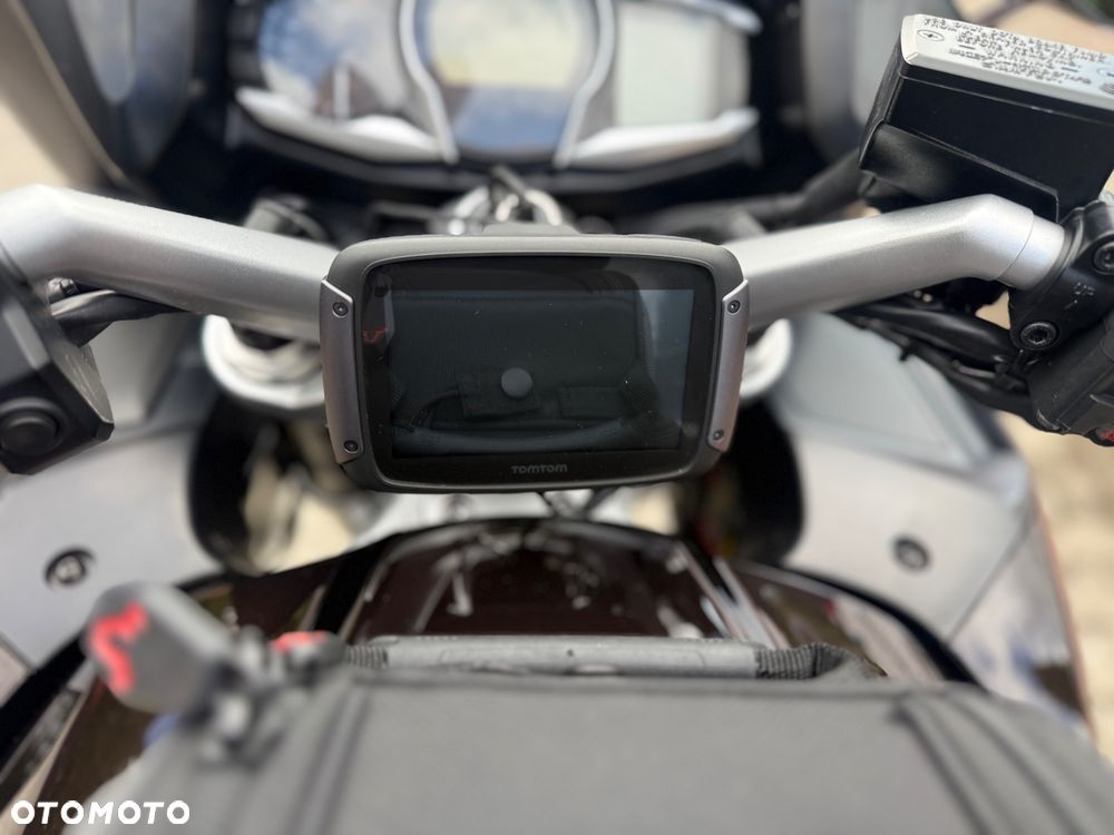 Yamaha FJR - 31