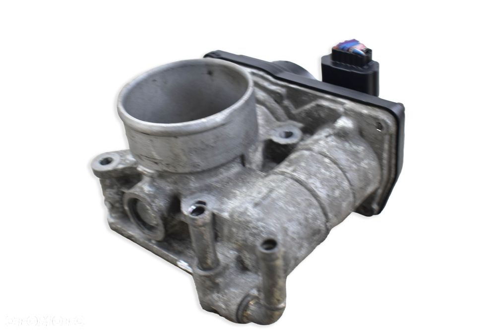 Przepustnica NISSAN QASHQAI J10 JUKE J10 1.6 16V RME50-11 - 3