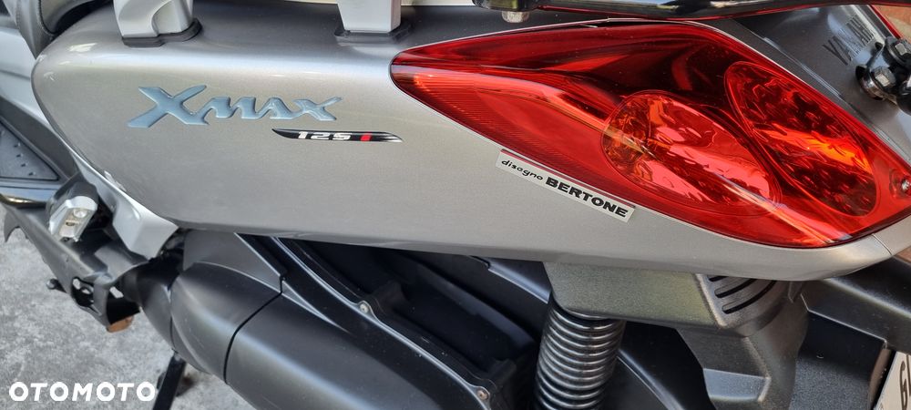 Yamaha X-max - 7