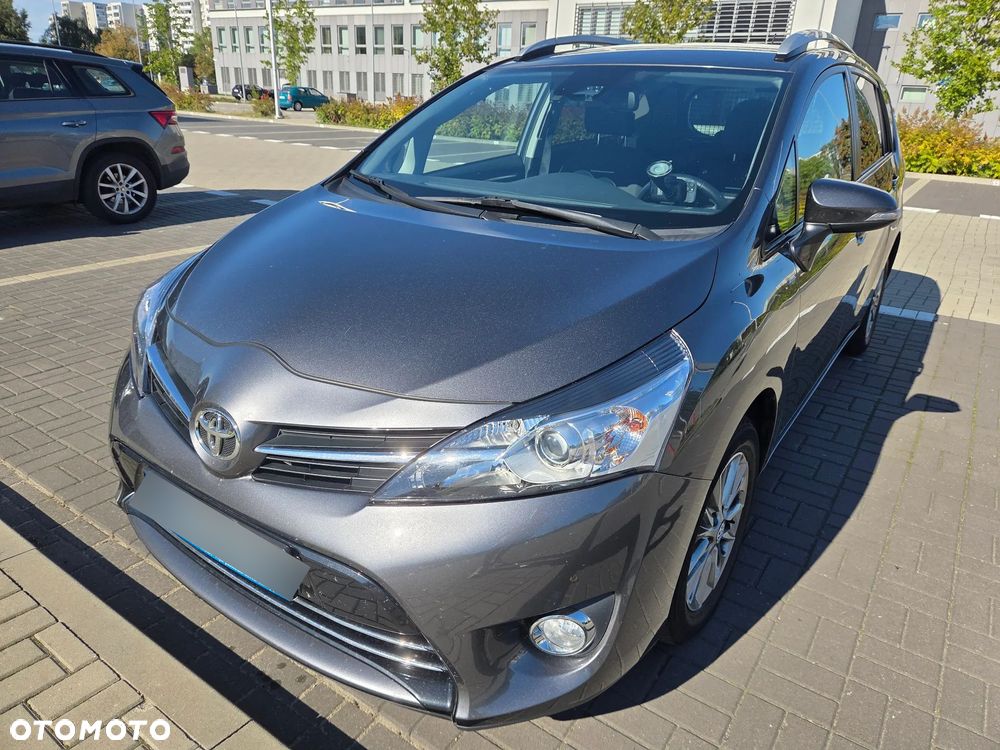 Toyota Verso 1.8 Premium EU6 - 1