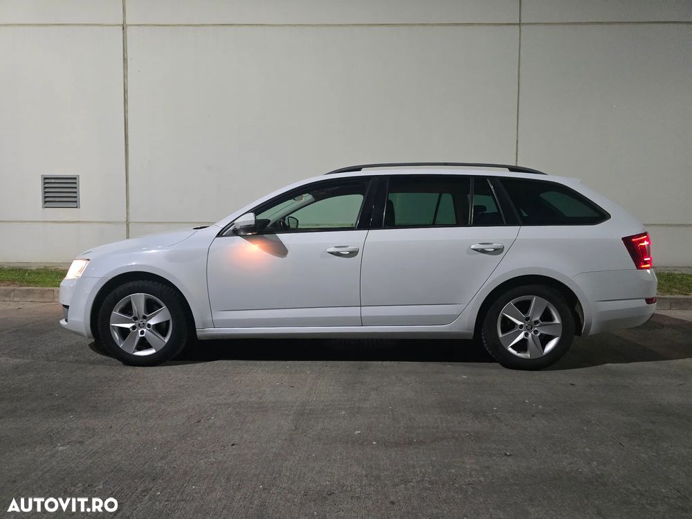 Skoda Octavia 2.0 TDI DSG Ambition - 21