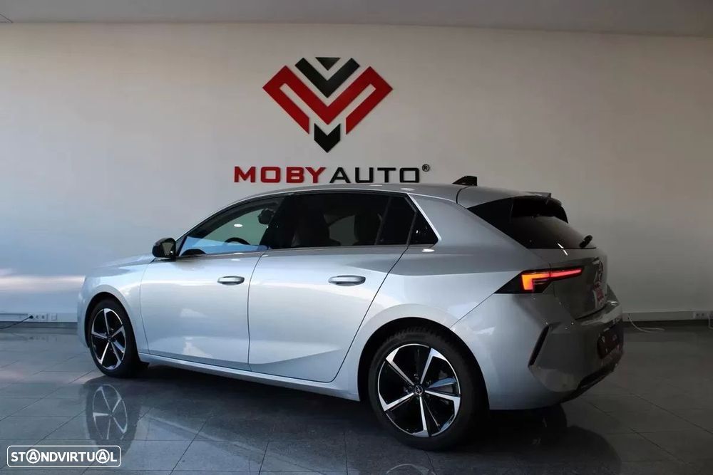 Opel Astra 1.2 T Elegance Aut. - 3