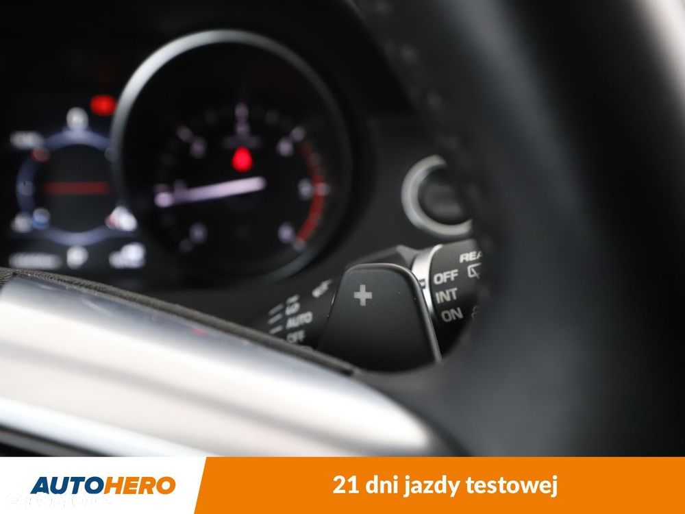 Land Rover Discovery Sport 2.0 TD4 SE - 27