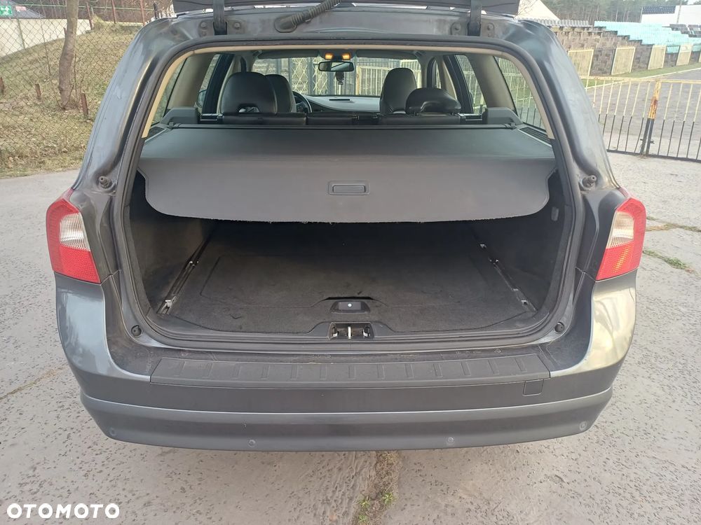 Volvo V70 2.0D Kinetic - 7