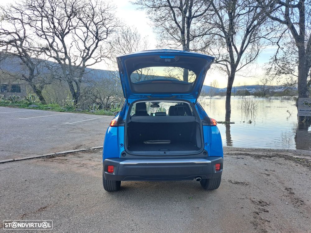 Peugeot 2008 1.5 BlueHDi Allure Pack EAT8 - 37