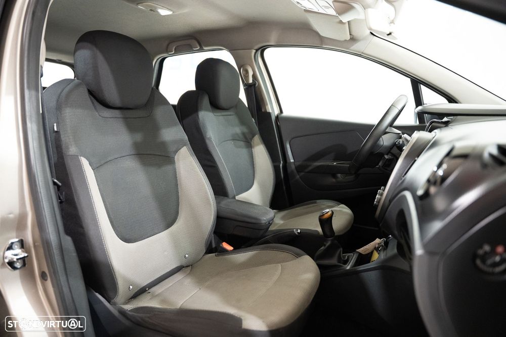 Renault Captur 1.5 dCi Exclusive - 17