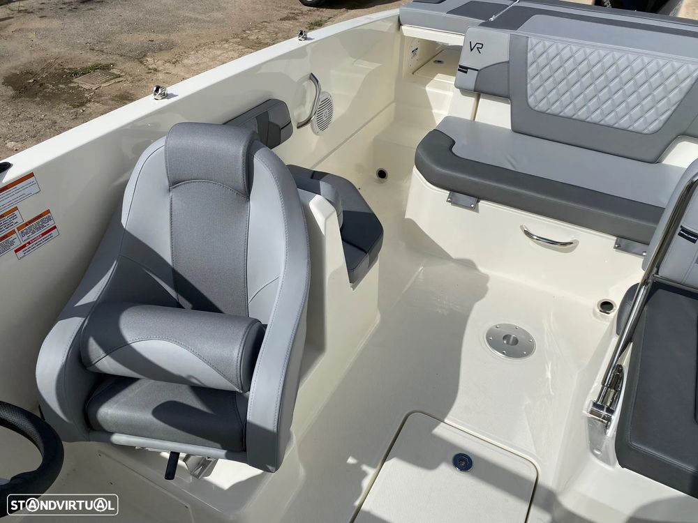 Bayliner VR6 OB - 23
