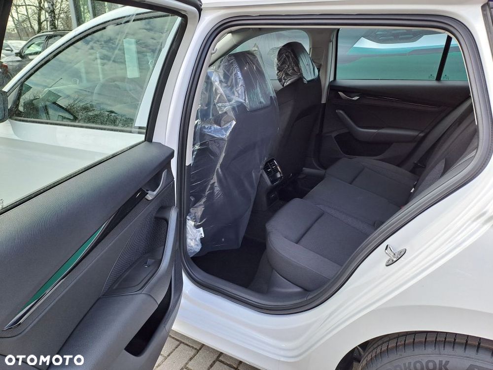 Skoda Octavia 1.5 TSI Drive Essence - 6