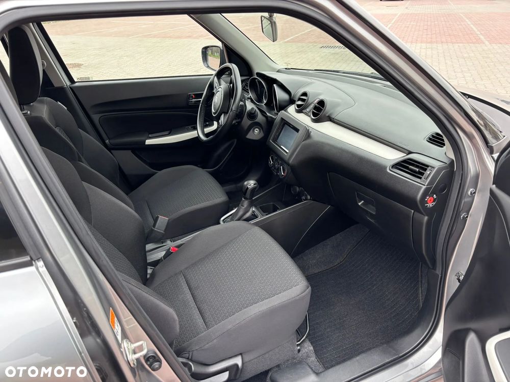 Suzuki Swift 1.2 Dualjet SHVS Premium CVT - 14