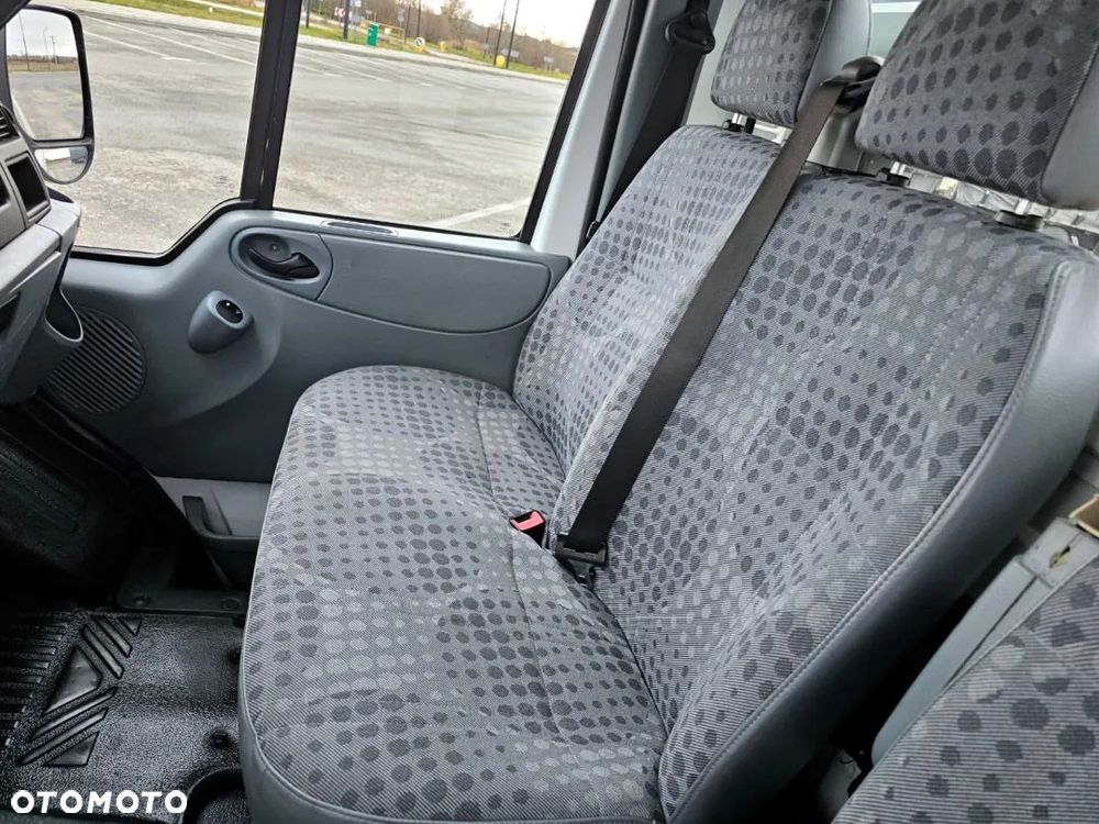 Ford Transit - 21