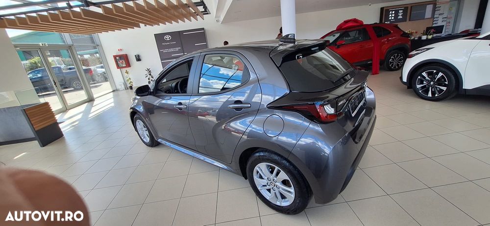 Toyota Yaris 1.5 VVT-i HSD Active - 4