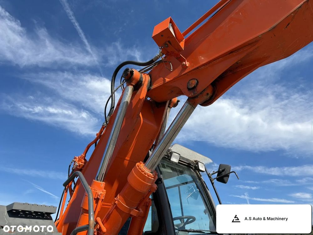 Hitachi ZX145W-3 - 11
