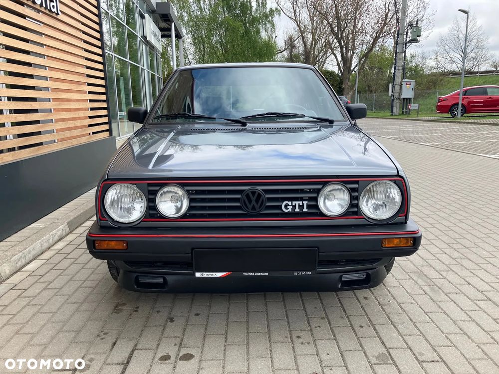 Volkswagen Golf 1.8 GTI - 11