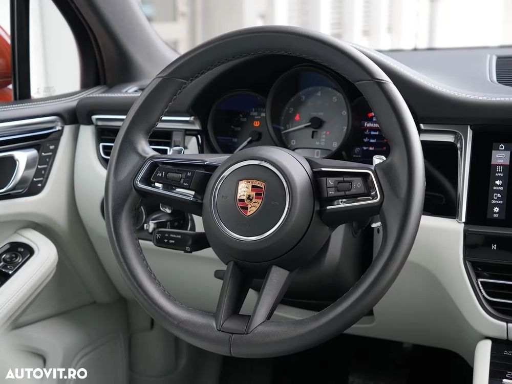 Porsche Macan S - 32