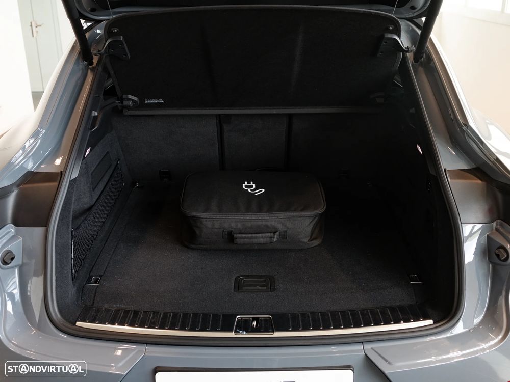 Porsche Cayenne Coupé E-Hybrid - 15