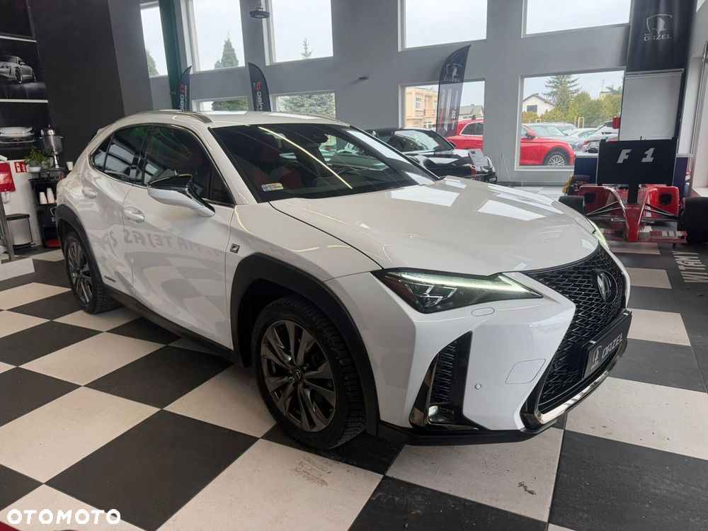 Lexus UX - 14