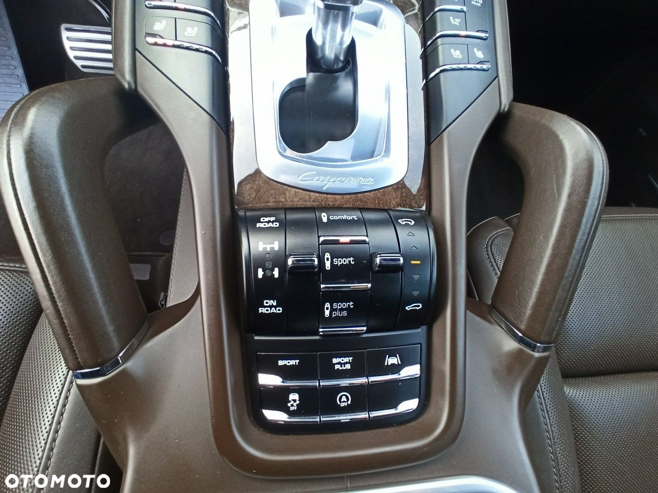 Porsche Cayenne - 17