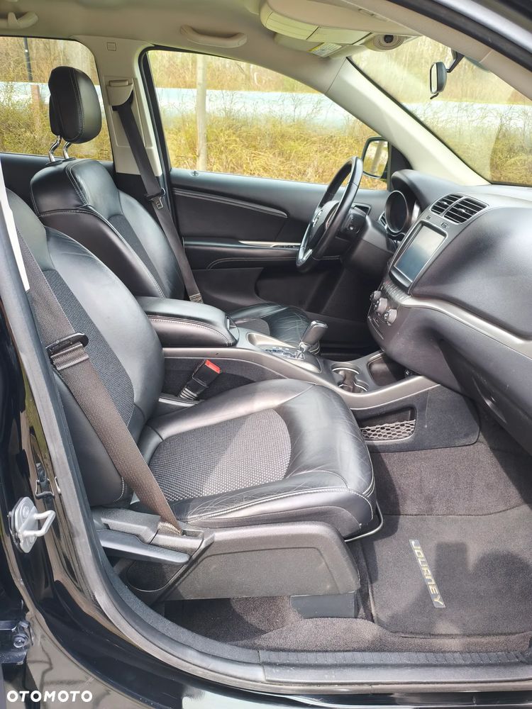 Dodge Journey - 11