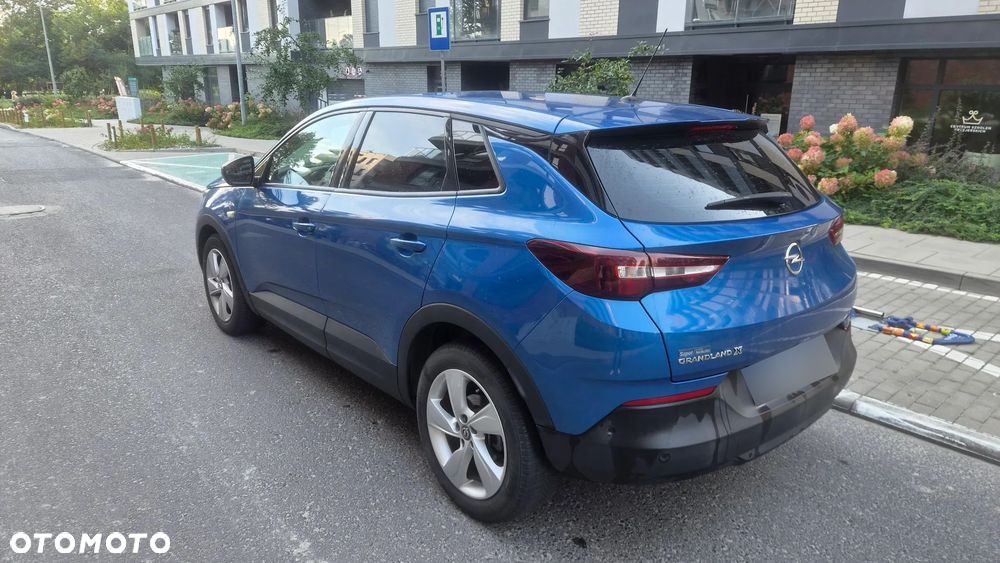 Opel Grandland X 1.2 T GPF Design&Tech S&S - 29