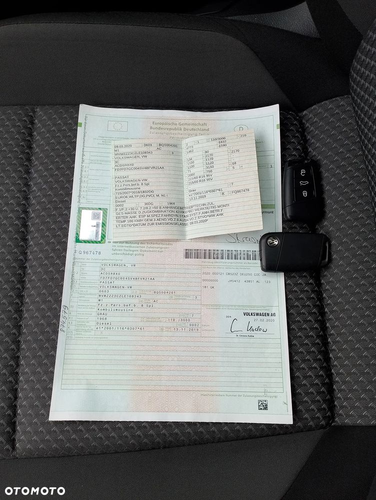 Volkswagen Passat 2.0 TDI (BlueMotion Technology) DSG Comfortline - 12