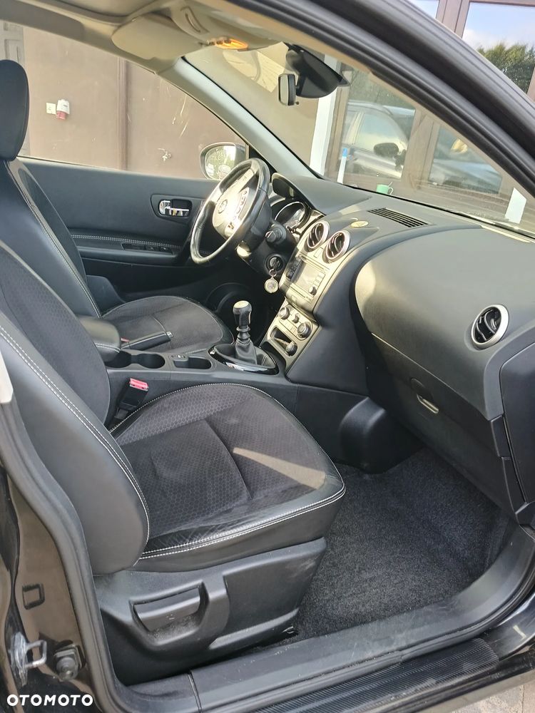 Nissan Qashqai+2 - 9