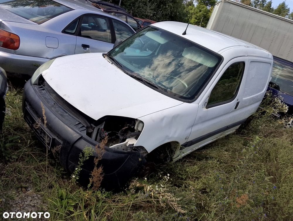 Peugeot Partner I (02-10r.) 1.4B 74KM. Silnik TU3JP Skrzynia Mecha 5 lakier EWP – Lakier biały BONQUISE. Cały na części. GWARANCJA !!! Przód Tył Zestaw Komplet Drzwi Klapa Zderzak Błotnik Maska Grill Atrapa Szyba Pas Lampa Lusterko Boczki Fotel Kanapa Kokpit Deska Rozdzielcza Przełącznik Włącznik Sterownik Przewody Wiązka Instalacja Moduł Komputer Czujnik Listwa Pompa Alternator Wtryski Głowica Rozrusznik Kompresor Sprzęgło Dwumas Silnik Skrzynia ABS Klimatyzacji Paliwa Wspomagania Kolektor Turbina Przepustnica Zawór Chłodnica Koło Hak Belka Sanki Zawieszenie Mcpherson Półoś Amortyzator Wydech Tłumik Zacisk Most - 5