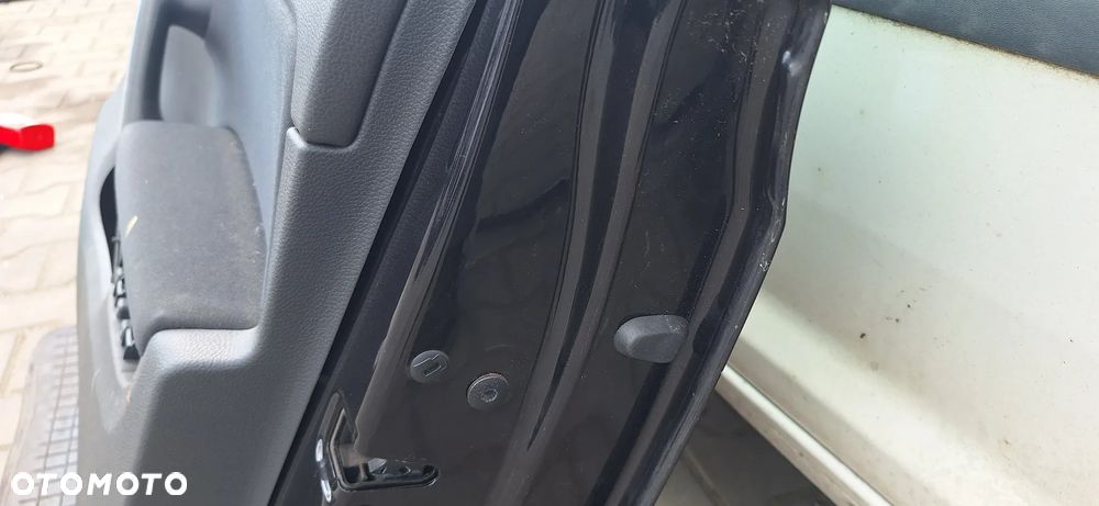 VW Golf VI HB Drzwi Przód Przednie Prawe Kod Lakieru LC9X - 24