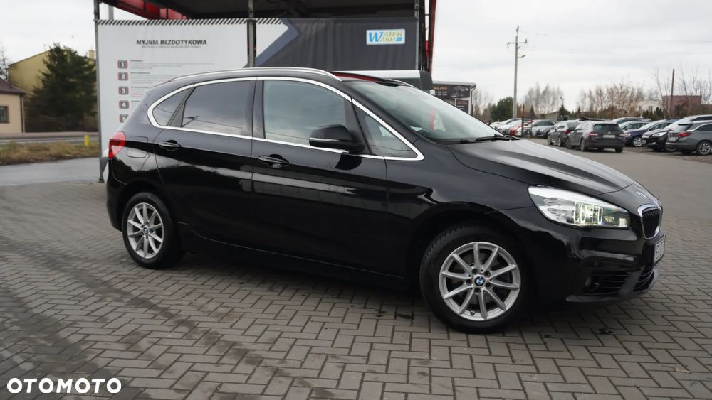 BMW Seria 2 216d - 12