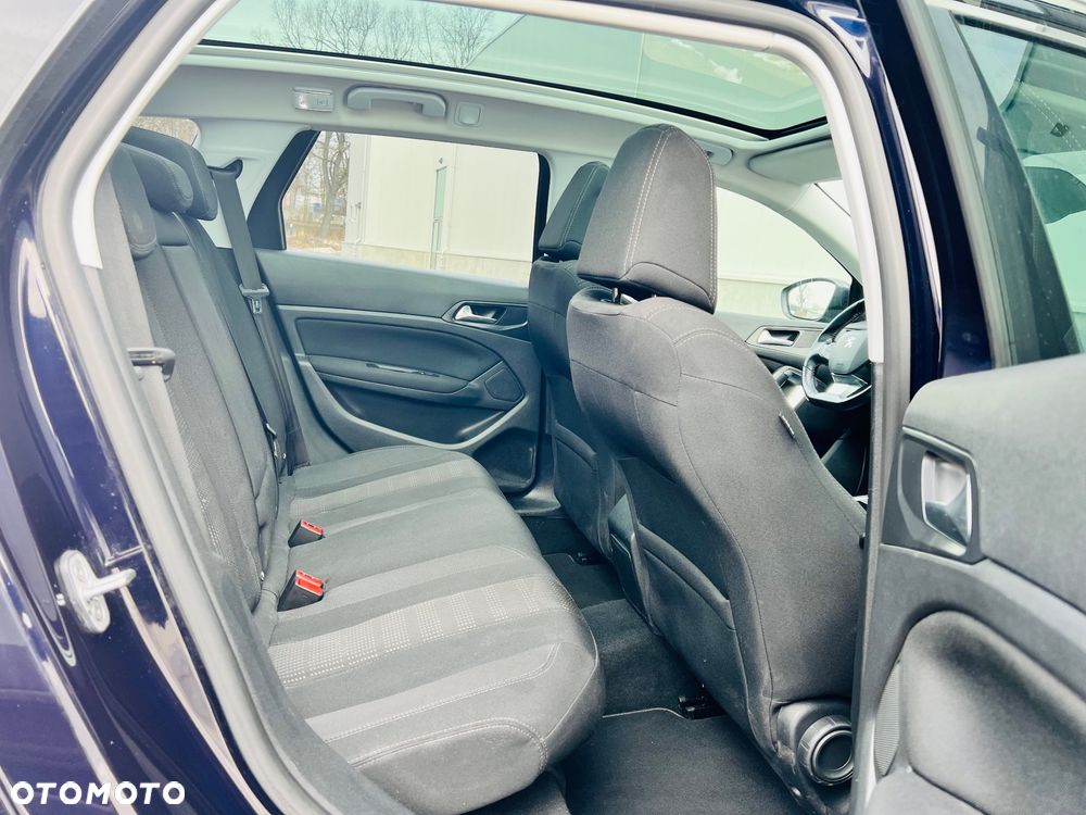 Peugeot 308 e-HDi 115 Stop & Start Allure - 32