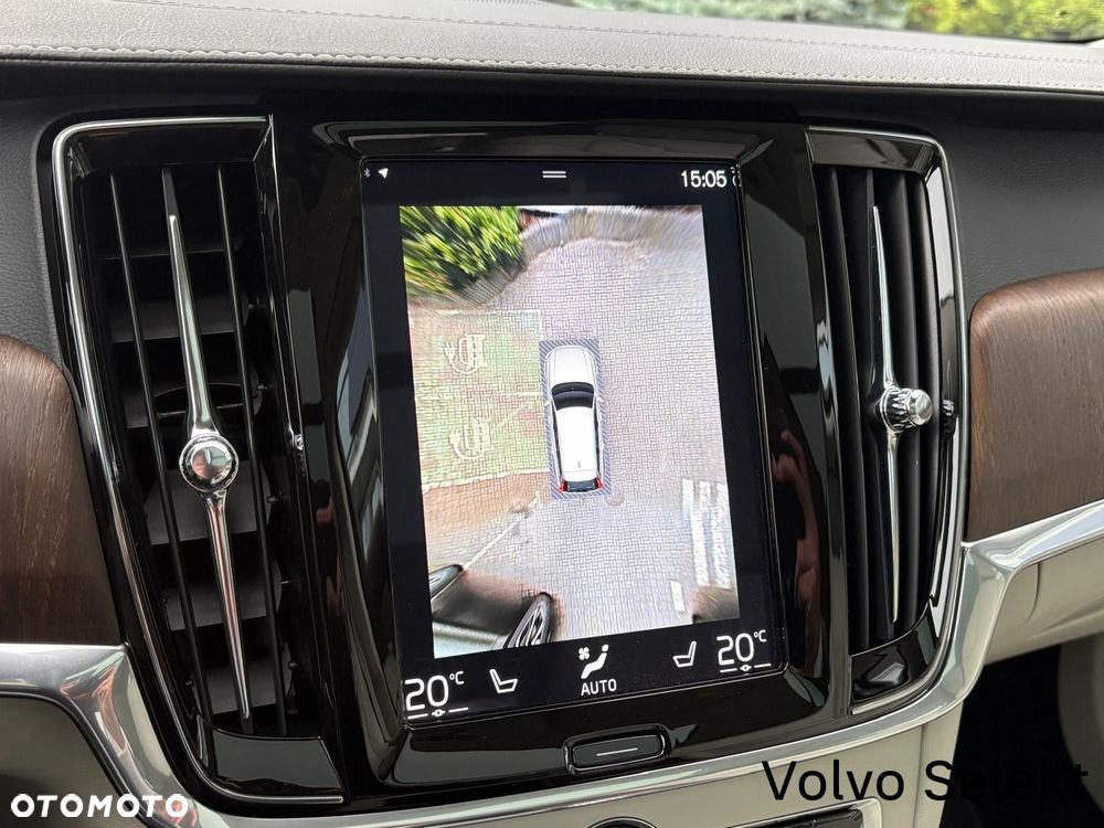 Volvo V90 Cross Country - 23