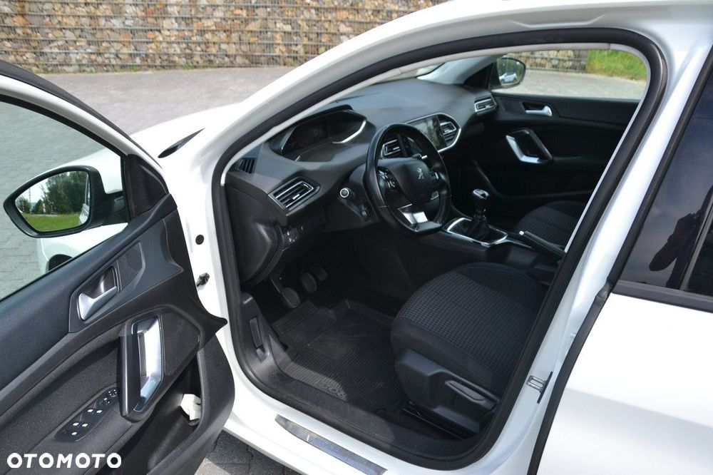 Peugeot 308 - 11