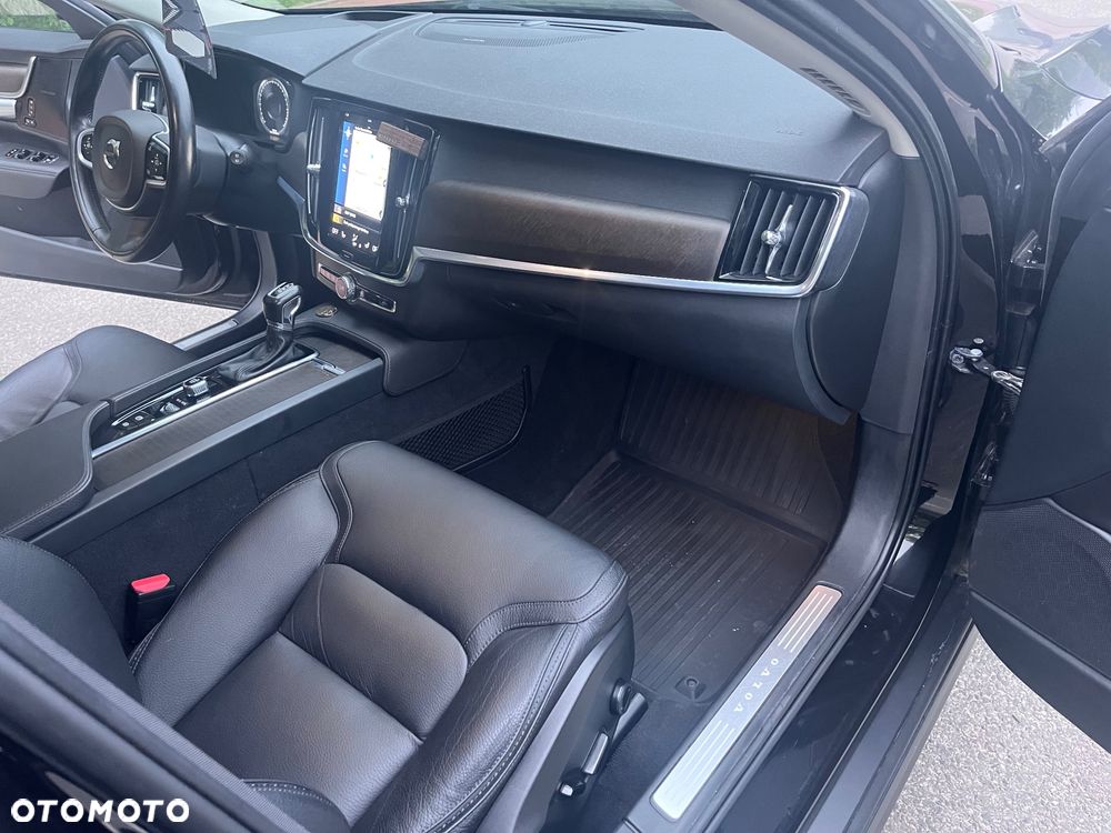 Volvo V90 - 16