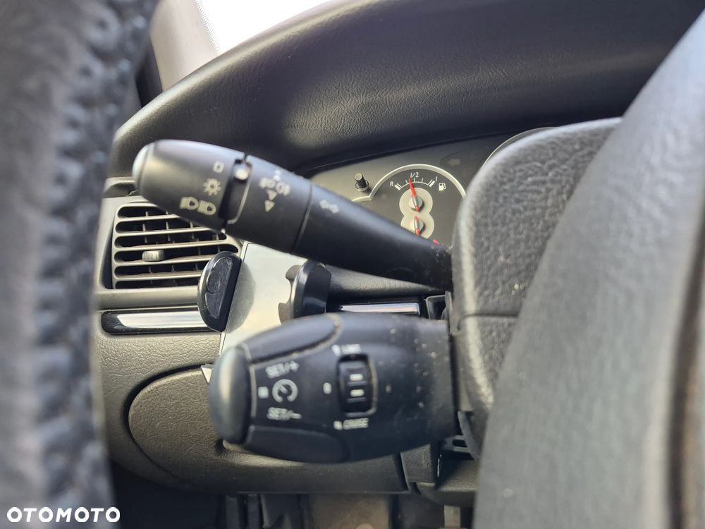 Citroën C5 II 2.0 HDi Exclusive - 28