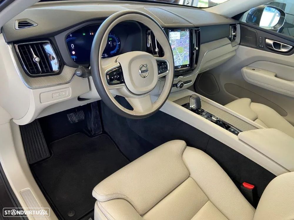 Volvo XC 60 2.0 T6 PHEV Plus Bright AWD - 10