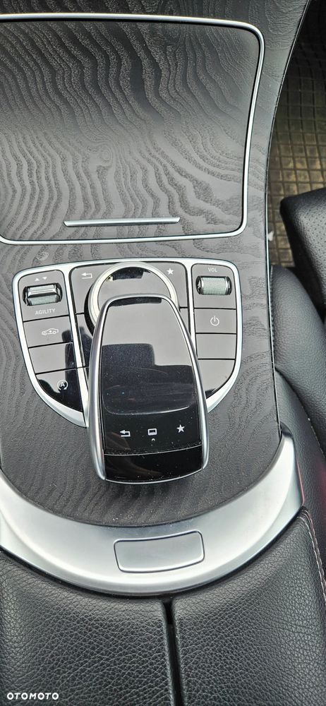 Mercedes-Benz Klasa C 250 7G-TRONIC - 21