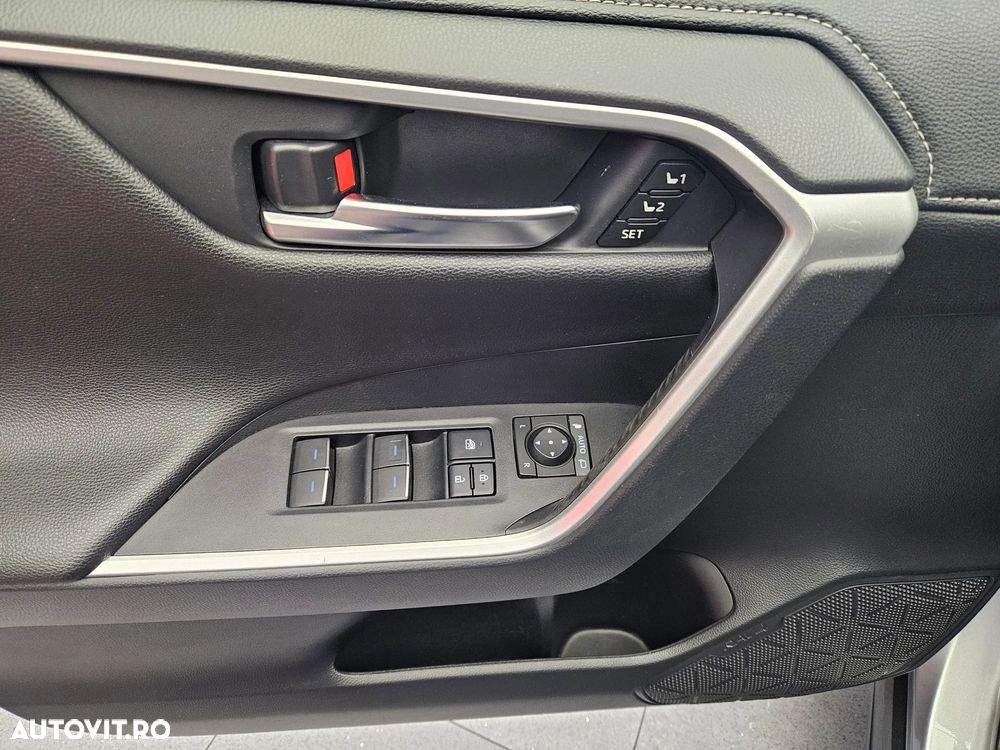 Toyota RAV4 2.5 VVT-iE 4x4 Luxury - 19