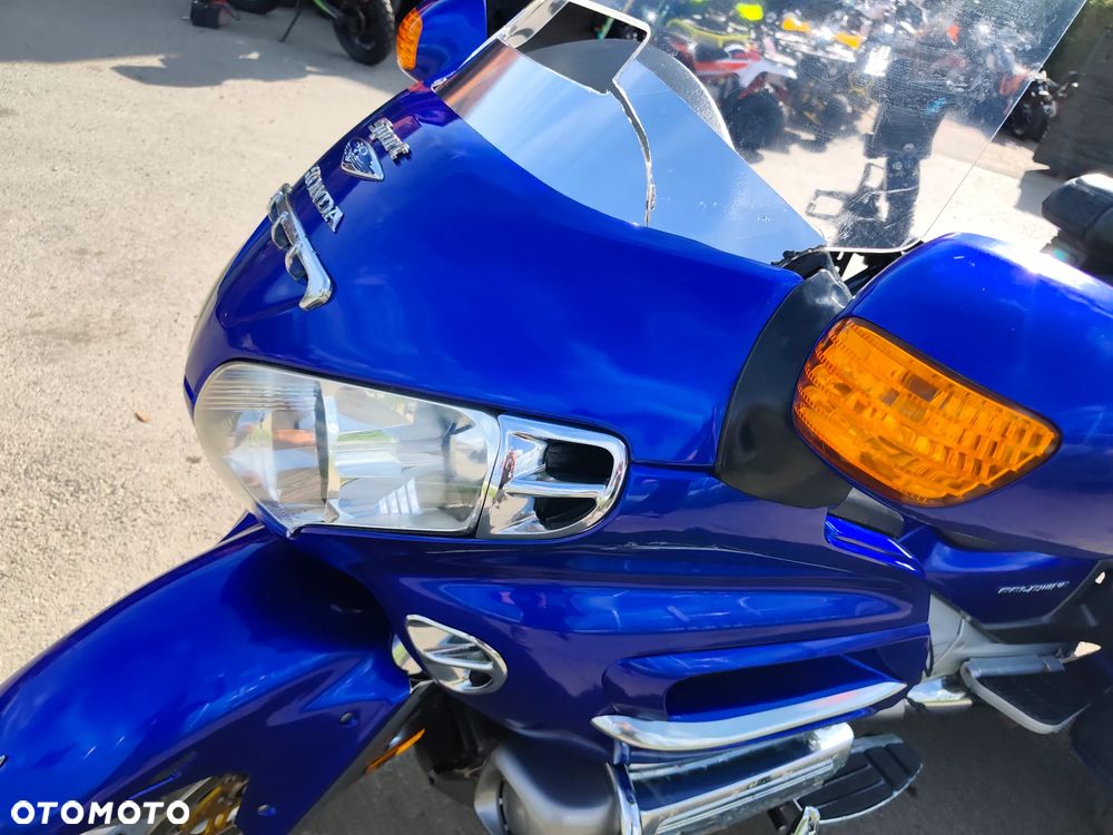 Honda GL - 16