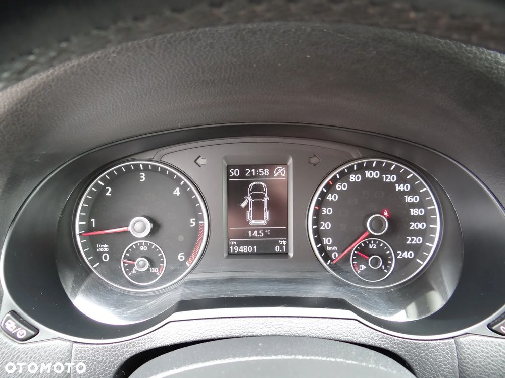 Volkswagen Sharan 2.0 TDI Blue Motion Highline - 23