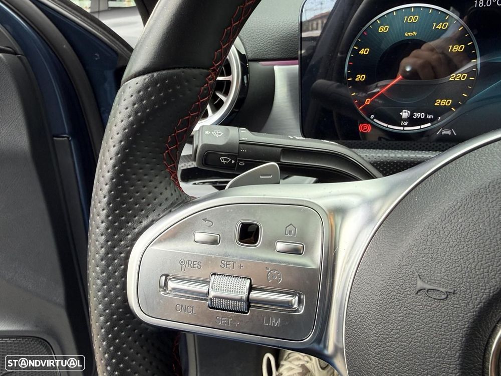 Mercedes-Benz A 250 Limousine e AMG Line - 29