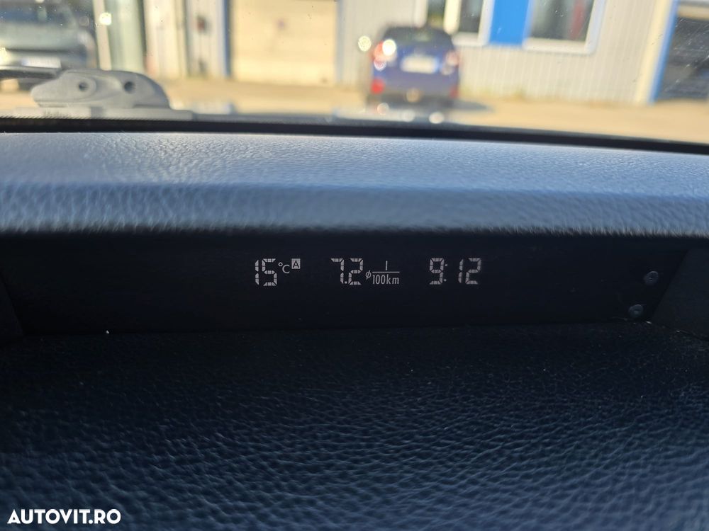 Subaru Legacy 2.0D Exclusive - 9